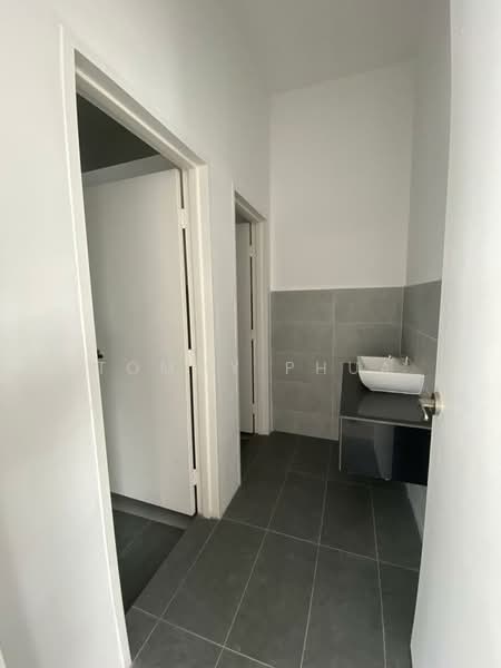 Shop / Office for Rent in Taman Kota Masai (Pasir Gudang) - Tommy Phua - Interior - PropertyGuru.com.my