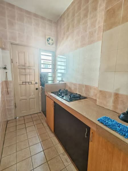Rumah Teres 2 Tingkat untuk Disewa di Shah Alam (Selangor) - Alwin Lee - Kitchen - PropertyGuru.com.my