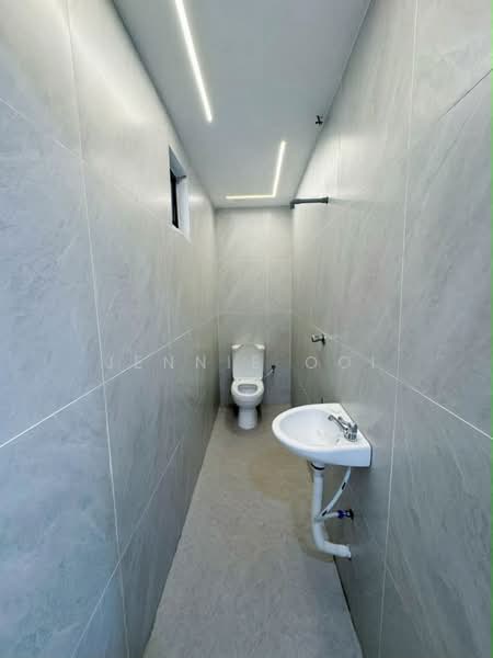 1-storey Terraced House for Sale in Johor Bahru (Johor) - Jennie Ooi - Bathroom - PropertyGuru.com.my