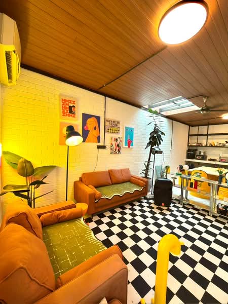 Bungalow for Rent in Jalan Klang Lama (Old Klang Road) (Kuala Lumpur) - Addis Bo - Living Room - PropertyGuru.com.my