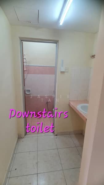 Rumah Teres 2 Tingkat untuk Disewa di Taman Seri Damai (Kajang) - Jasper Tan - Bathroom - PropertyGuru.com.my