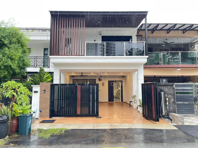 2-storey Terraced House for Sale in Medan Batu Caves (Batu Caves) - Sean Yong - Exterior - PropertyGuru.com.my