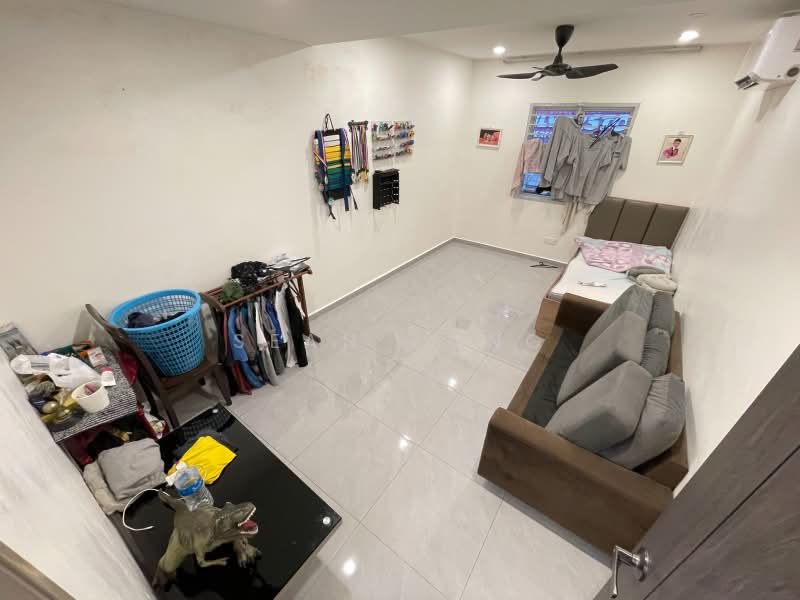 2-storey Terraced House for Sale in Medan Batu Caves (Batu Caves) - Sean Yong - Bedroom - PropertyGuru.com.my
