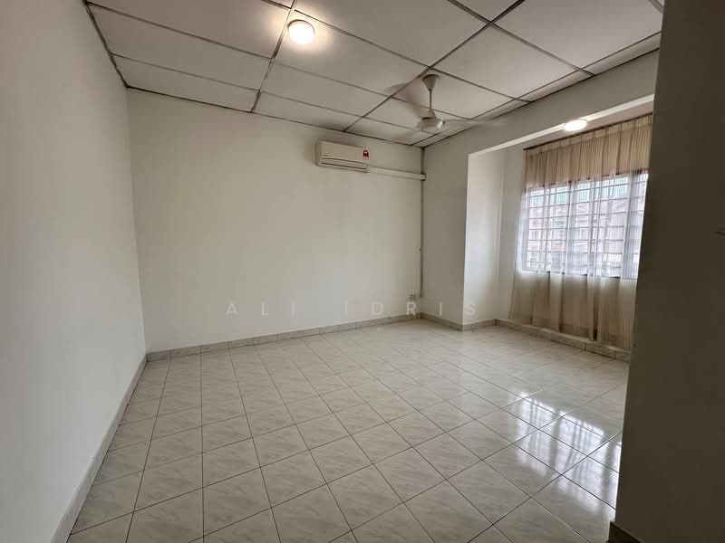 2-storey Terraced House for Sale in Seksyen 8 (Bangi) - Ali Idris - Interior - PropertyGuru.com.my