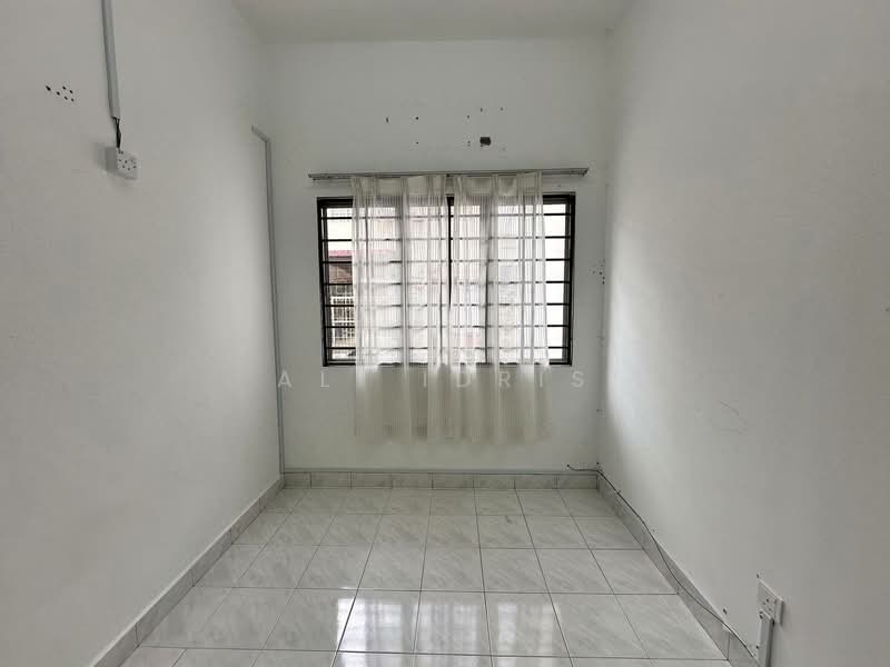 2-storey Terraced House for Sale in Seksyen 8 (Bangi) - Ali Idris - Interior - PropertyGuru.com.my