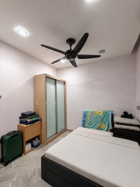 1-storey Terraced House for Sale in Taman Serdang Raya (Seri Kembangan) - Kean Phang - Bedroom - PropertyGuru.com.my