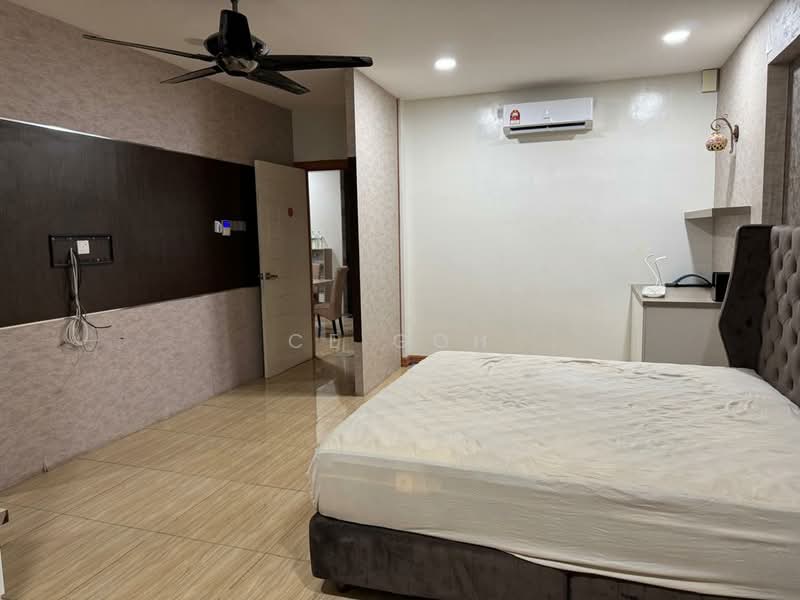 Rumah Banglo untuk Dijual di Taman Dahlia (Alor Setar) - CE Goh - Master Room - PropertyGuru.com.my