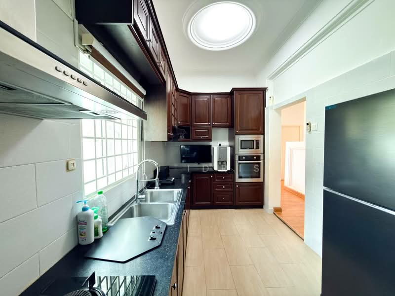 2-storey Terraced House for Sale in Bukit Bandaraya (Shah Alam) - Ali Idris - Kitchen - PropertyGuru.com.my