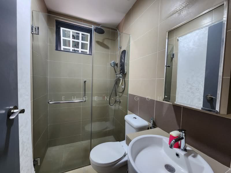Service Residence for Rent at Amerin Residence - Eugene Goh - Master Bathroom - PropertyGuru.com.my