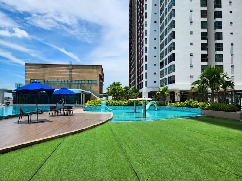 Service Residence for Rent at Amerin Residence - Eugene Goh - Pool - PropertyGuru.com.my