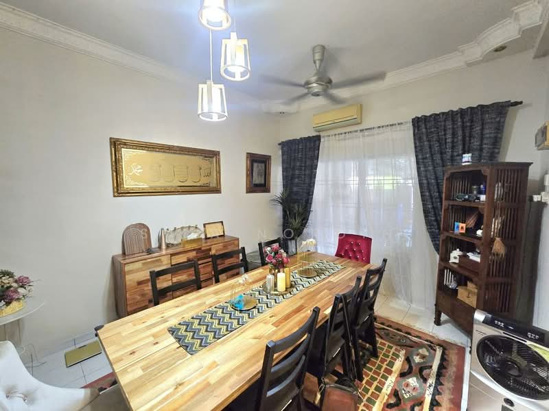 Rumah Teres 2 Tingkat untuk Dijual di Bandar Puteri Klang (Klang) - Sa'a Nordin - Dining Room - PropertyGuru.com.my