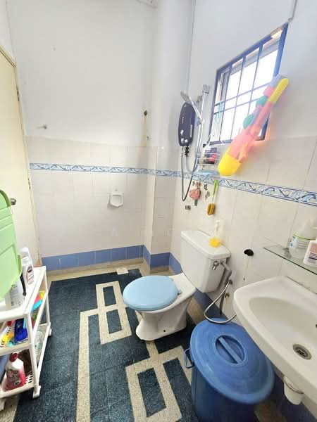 Rumah Teres 2 Tingkat untuk Dijual di Bandar Puteri Klang (Klang) - Sa'a Nordin - Bathroom - PropertyGuru.com.my