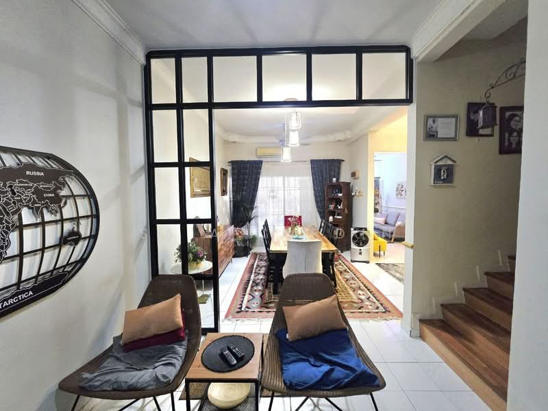 Rumah Teres 2 Tingkat untuk Dijual di Bandar Puteri Klang (Klang) - Sa'a Nordin - Living Room - PropertyGuru.com.my