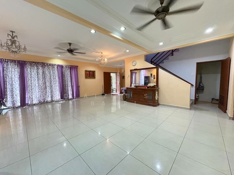 Rumah Berkembar untuk Dijual di Taman Kajang Impian (Kajang) - Mohd Aizat Saiful Bahri - Living Room - PropertyGuru.com.my