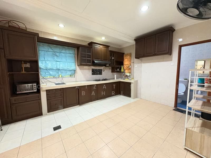 Rumah Berkembar untuk Dijual di Taman Kajang Impian (Kajang) - Mohd Aizat Saiful Bahri - Kitchen - PropertyGuru.com.my
