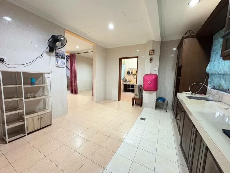 Rumah Berkembar untuk Dijual di Taman Kajang Impian (Kajang) - Mohd Aizat Saiful Bahri - Kitchen - PropertyGuru.com.my