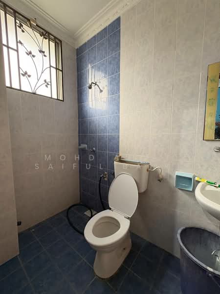Rumah Berkembar untuk Dijual di Taman Kajang Impian (Kajang) - Mohd Aizat Saiful Bahri - Bathroom - PropertyGuru.com.my