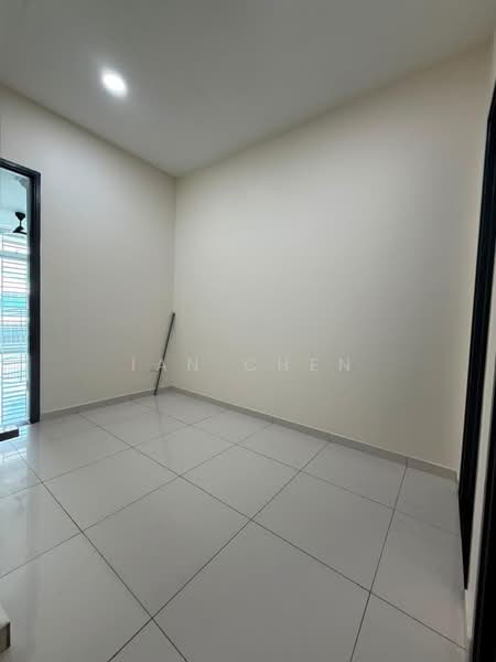 Rumah Teres 2 Tingkat untuk Disewa di Taman Mount Austin (Tebrau) - Ian Chen - PropertyGuru.com.my