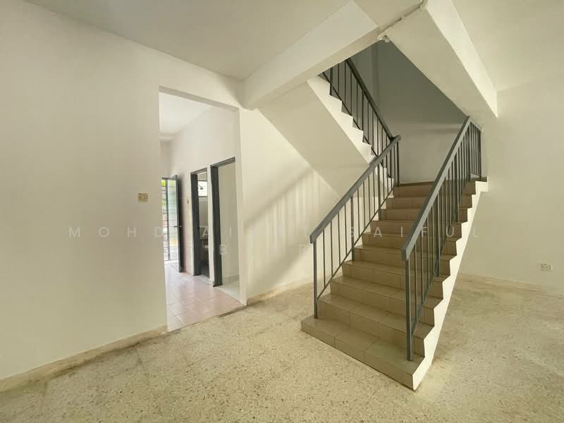 2-storey Terraced House for Sale in Ampang Jaya (Ampang) - Mohd Aizat Saiful Bahri - Interior - PropertyGuru.com.my