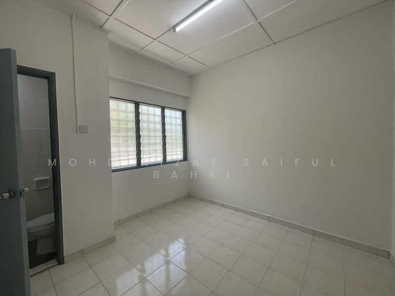 2-storey Terraced House for Sale in Ampang Jaya (Ampang) - Mohd Aizat Saiful Bahri - Bathroom - PropertyGuru.com.my