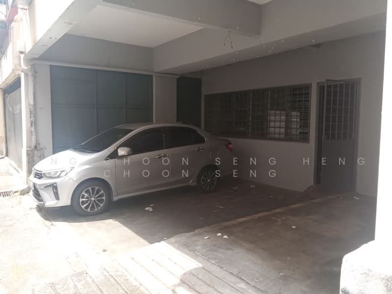 Shop for Rent in Taman Pusat Kepong (Kepong) - heng choon seng heng choon seng - Car Park - PropertyGuru.com.my