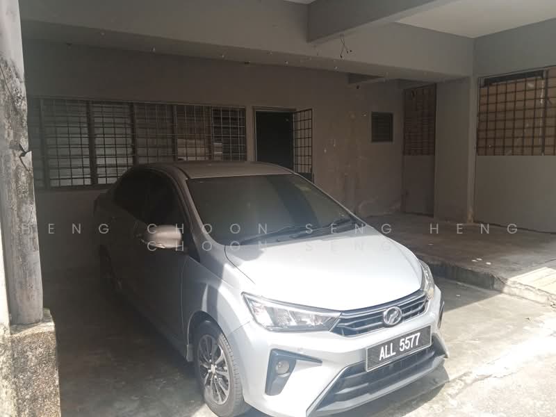 Shop for Rent in Taman Pusat Kepong (Kepong) - heng choon seng heng choon seng - Car Park - PropertyGuru.com.my