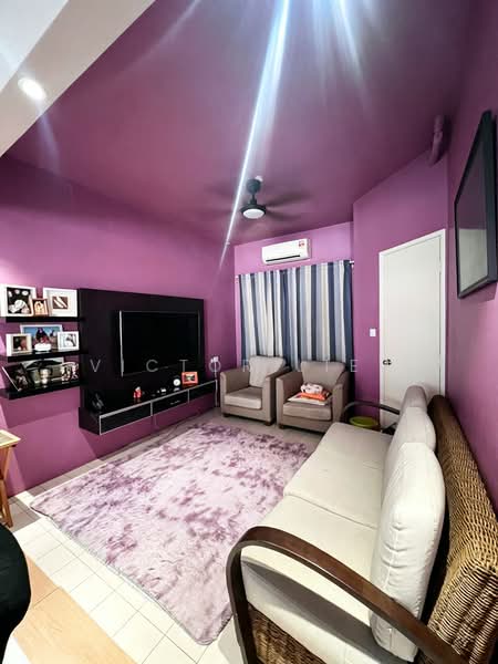 Rumah Teres 2 Tingkat untuk Dijual di Seksyen 5 (Kota Damansara) - Victor Liew - Living Room - PropertyGuru.com.my