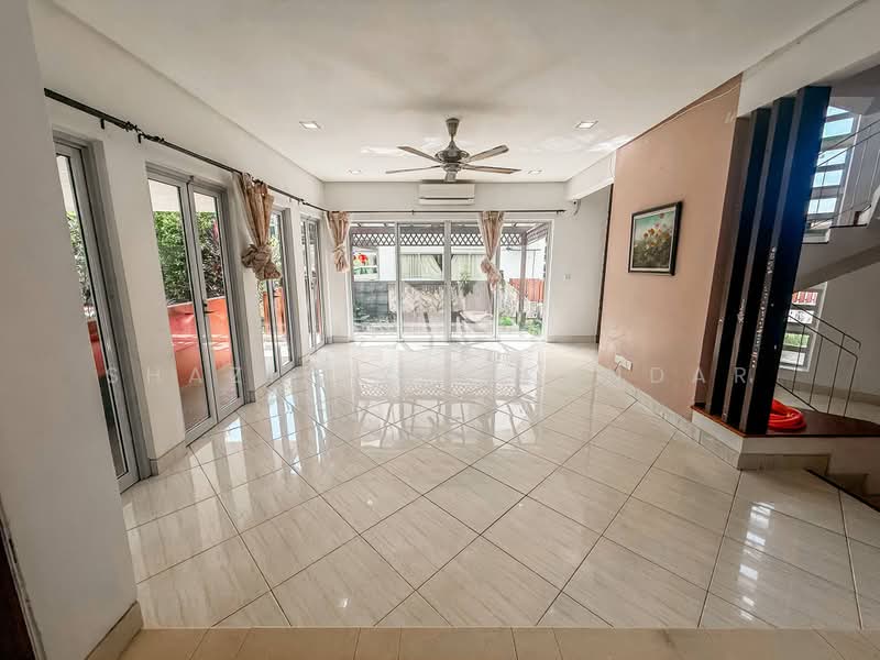 Rumah Berkembar untuk Dijual di Ampang Jaya (Ampang) - Shaziery Iskandar - Living Room - PropertyGuru.com.my