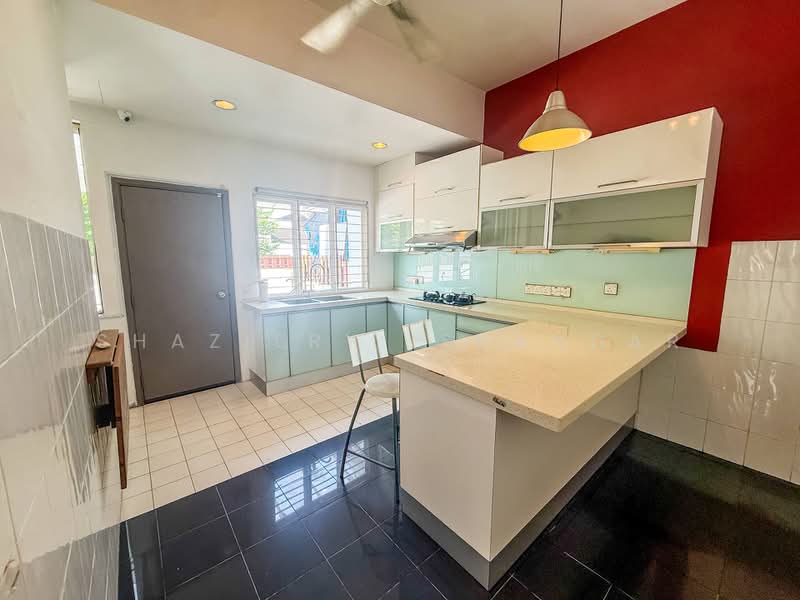 Rumah Berkembar untuk Dijual di Ampang Jaya (Ampang) - Shaziery Iskandar - Kitchen - PropertyGuru.com.my