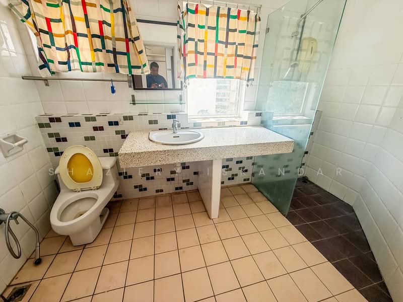 Rumah Berkembar untuk Dijual di Ampang Jaya (Ampang) - Shaziery Iskandar - Bathroom - PropertyGuru.com.my