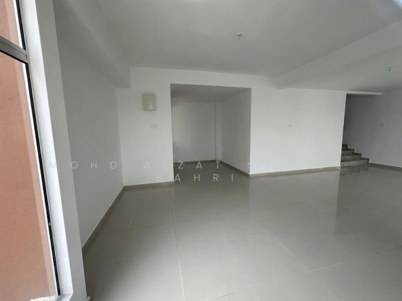 Semi-Detached House for Sale in Kampung Lombong (Shah Alam) - Mohd Aizat Saiful Bahri - Interior - PropertyGuru.com.my