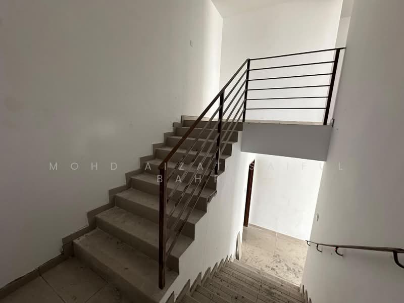 Semi-Detached House for Sale in Kampung Lombong (Shah Alam) - Mohd Aizat Saiful Bahri - Interior - PropertyGuru.com.my