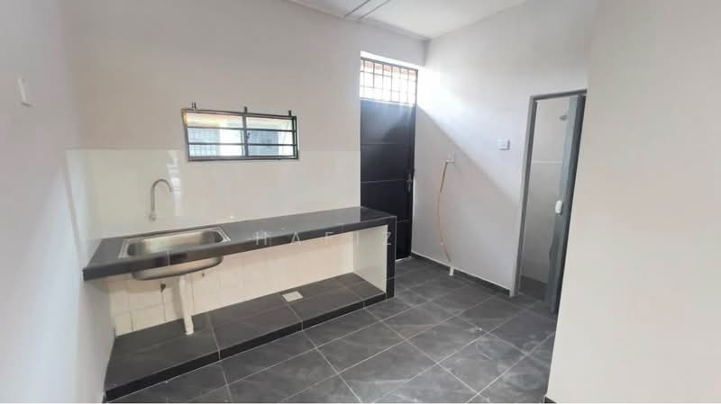2-storey Terraced House for Sale in Bandar Putra (Kulai) - HAFIZ . - Kitchen - PropertyGuru.com.my