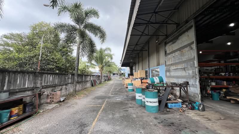 Semi-D Factory for Rent in Sungai Kapar Indah Industrial Park (Kapar) - Thomas Thi - Exterior - PropertyGuru.com.my