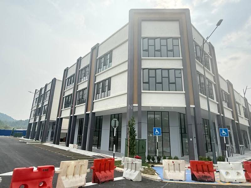 Kedai / Pejabat untuk Disewa di Puchong (Selangor) - Carson Lai - Exterior - PropertyGuru.com.my