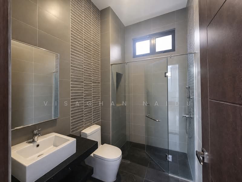 Bungalow House untuk Dijual di Rawang (Selangor) - Visaghan Naidu - Bathroom - PropertyGuru.com.my