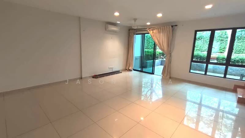 2-storey Terraced House for Sale in Leisure Farm (Gelang Patah) - Jason Chua - Living Room - PropertyGuru.com.my
