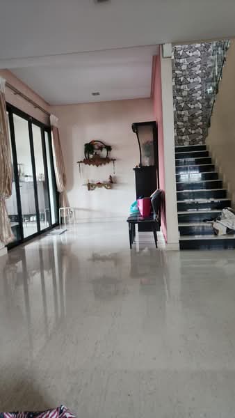 Semi-Detached House for Sale in Taman Overseas Union (Taman Oug) (Jalan Klang Lama (Old Klang Road)) - Denver Sin - Living Room - PropertyGuru.com.my
