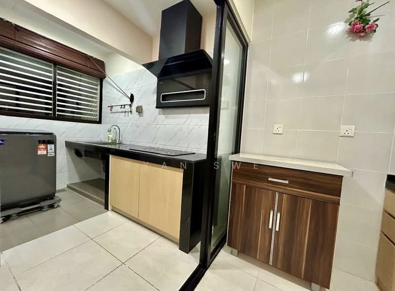 Servis Apartment untuk Dijual di VIM 3 @ Desa Park North - Ryan Swe - Kitchen - PropertyGuru.com.my