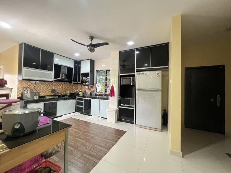 Rumah Teres 2 Tingkat untuk Dijual di Taman Cheras Vista (Cheras) - Denver Sin - Kitchen - PropertyGuru.com.my