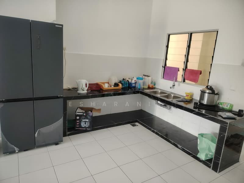 Pangsapuri untuk Dijual di Permas Ville Apartment - Esharani . - Kitchen - PropertyGuru.com.my