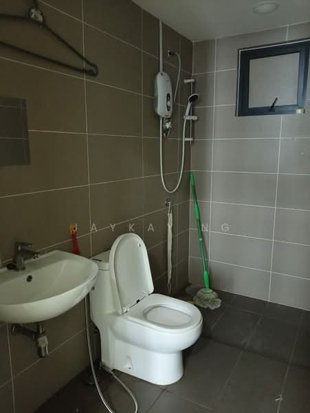 Servis Apartment untuk Disewa di M Arisa - Jaykay Ng - Bathroom - PropertyGuru.com.my