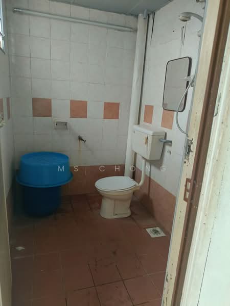 Apartment for Sale at Pangsapuri Mutiara Subang - MS Chong - Bathroom - PropertyGuru.com.my