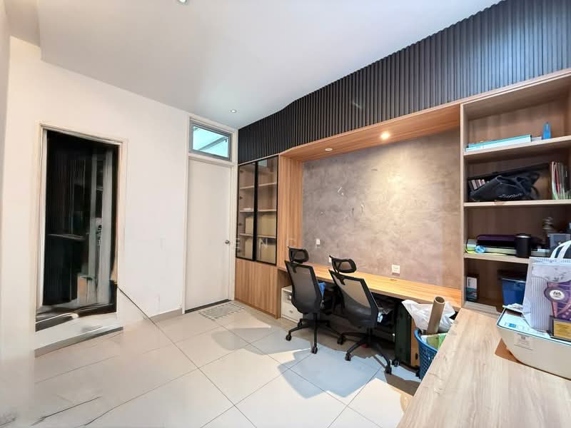2-storey Terraced House for Sale in Taman Mount Austin (Tebrau) - Terence Eo - Study - PropertyGuru.com.my