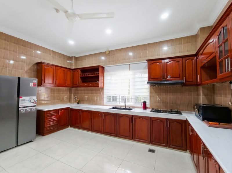 Rumah Banglo untuk Disewa di Country Heights (Kajang) - Esther Tan - Kitchen - PropertyGuru.com.my