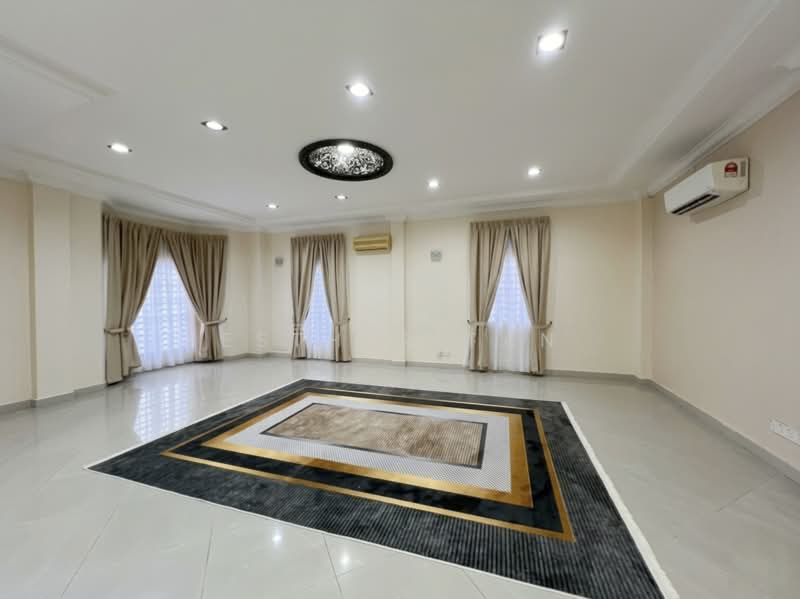 Rumah Banglo untuk Disewa di Country Heights (Kajang) - Esther Tan - Living Room - PropertyGuru.com.my