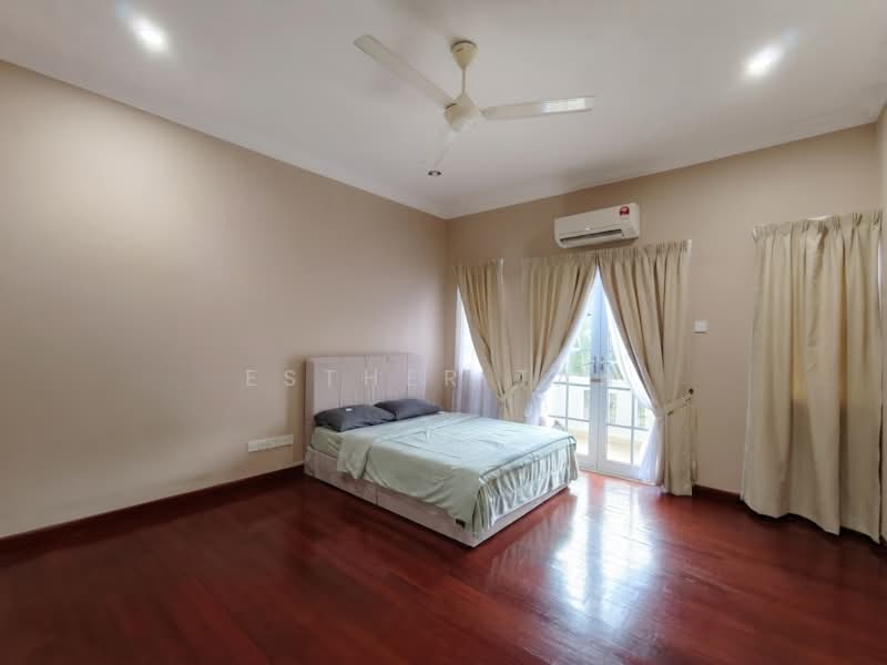 Rumah Banglo untuk Disewa di Country Heights (Kajang) - Esther Tan - Bedroom - PropertyGuru.com.my