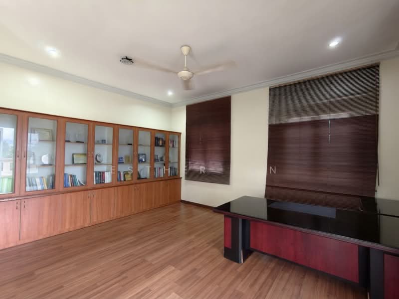 Rumah Banglo untuk Disewa di Country Heights (Kajang) - Esther Tan - Study - PropertyGuru.com.my