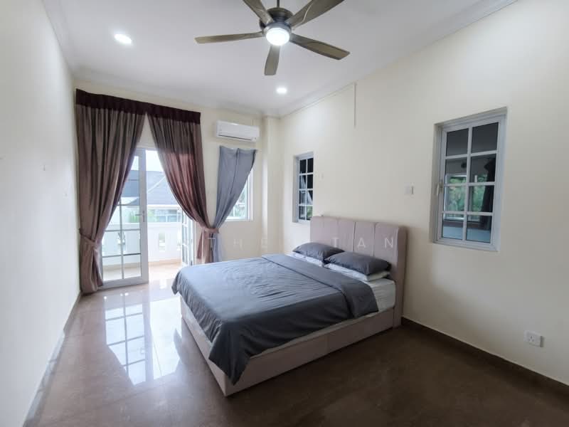 Rumah Banglo untuk Disewa di Country Heights (Kajang) - Esther Tan - Bedroom - PropertyGuru.com.my