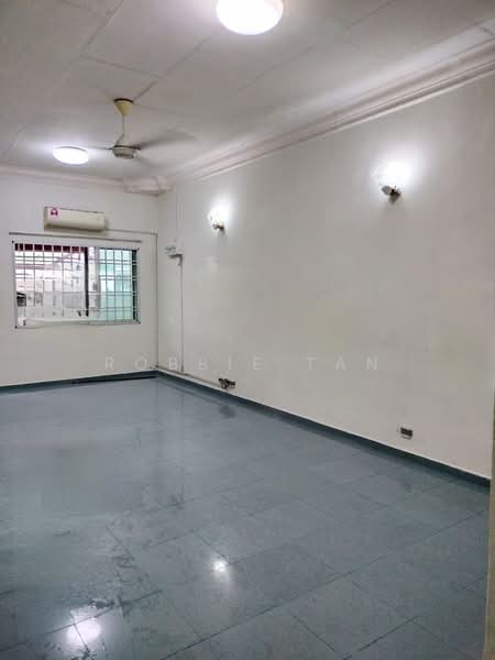 1-storey Terraced House for Rent in Taman Ungku Tun Aminah (Skudai) - Robbie Tan - Interior - PropertyGuru.com.my
